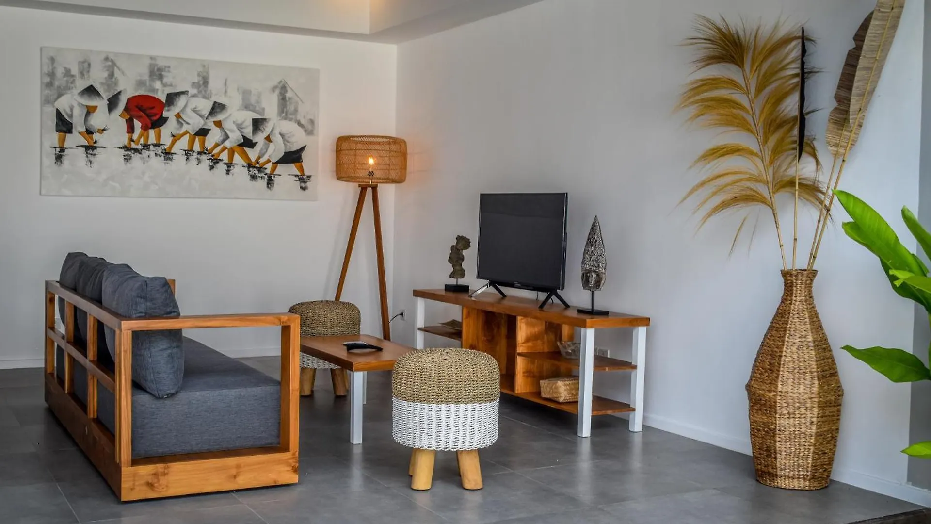 Villa Mana Tea 2 Bedrooms & Pool Seminyak