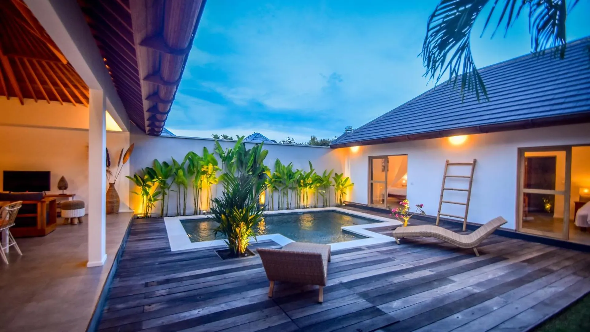 Villa Mana Tea 2 Bedrooms & Pool Seminyak