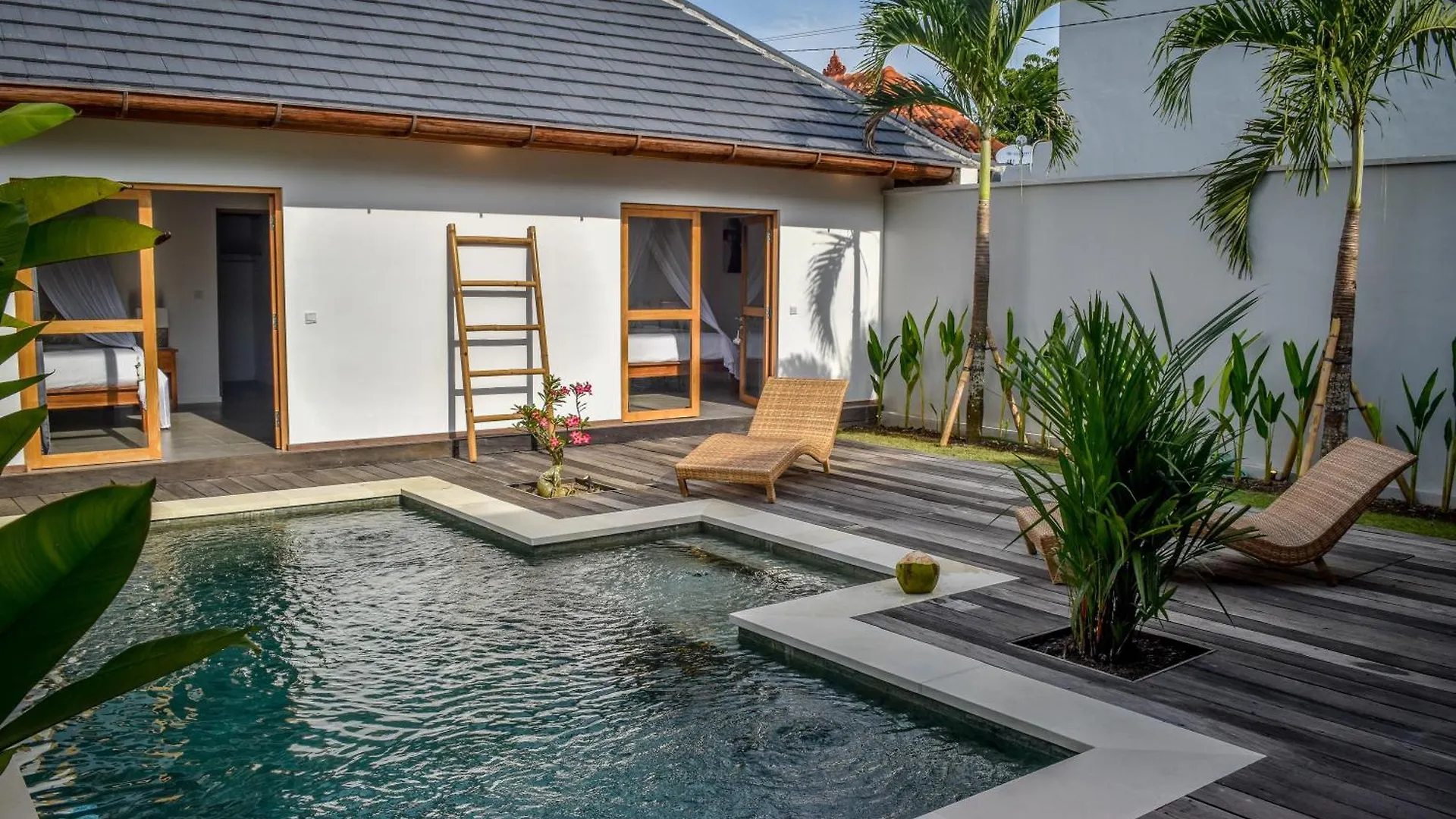 Villa Mana Tea 2 Bedrooms & Pool Seminyak